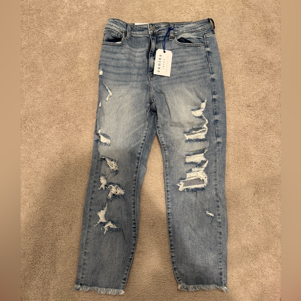 Tobi Blue Ankle Cropped Distressed Jeans